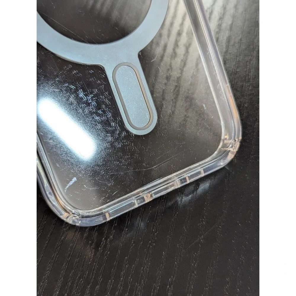 K9-U Speck Presidio Perfect-Clear MagSafe ClickLock Case Apple iPhone 16e‎ 15 14